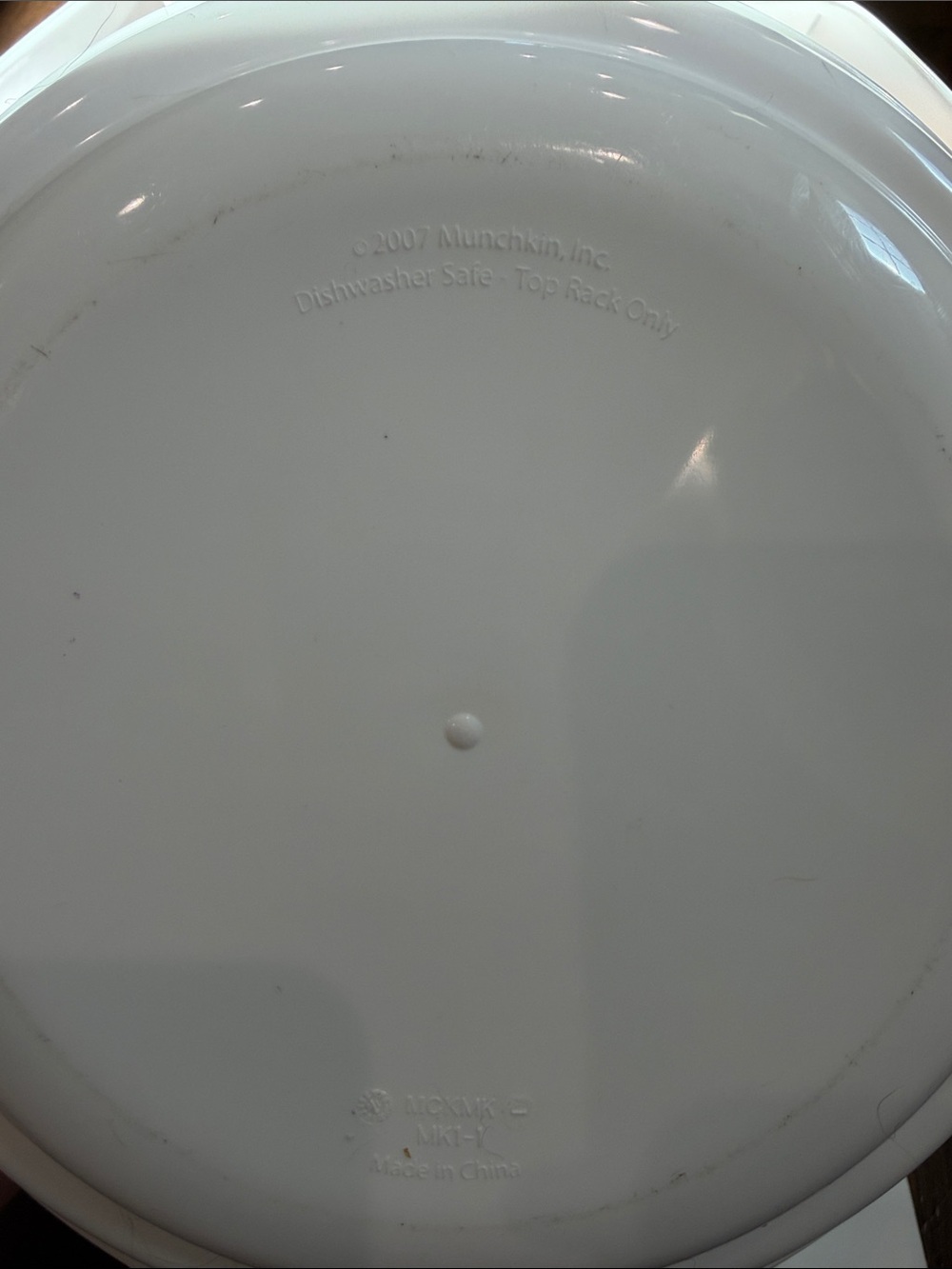 Munchkin White and Blue Microwave Steam Sterilizer For Bottles - Picture 6 of 6